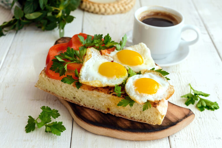 bruschetta-with-quail-egg-bell-pepper-herbs-and-2023-11-27-05-06-27-utc